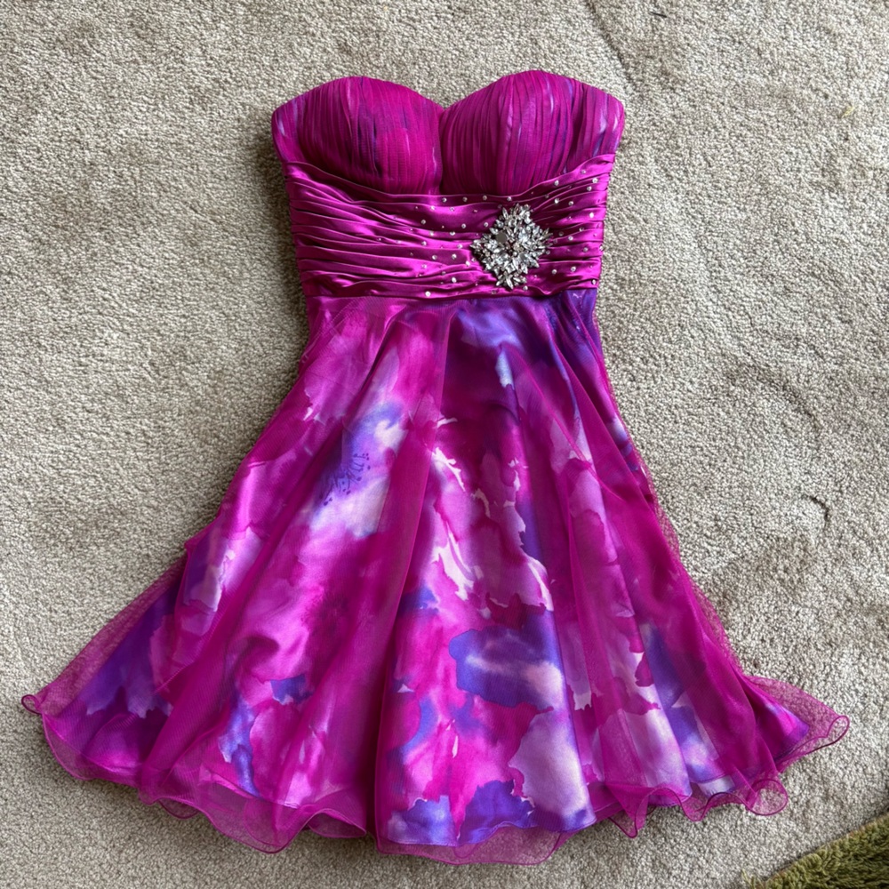 Cache Magenta and Purple Floral Strapless Party Dress